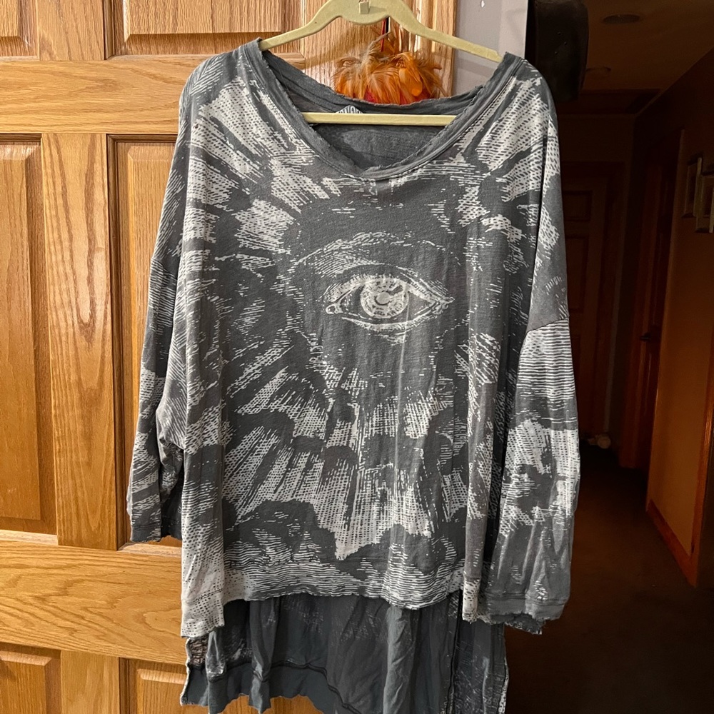 Magnolia pearl Top
